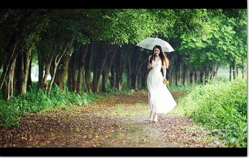 　唯美下雨天图片大全：下雨天我们的故事