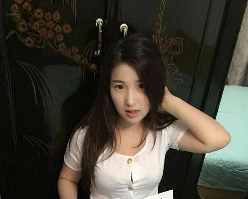 细数白虎毛，卧揽丰腴乳---D奶优优