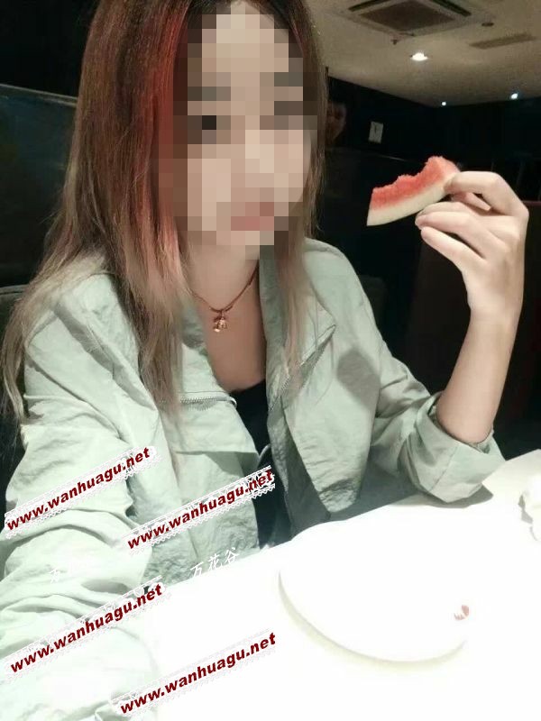 153356a0dcc8z0msv8vz0d.jpg