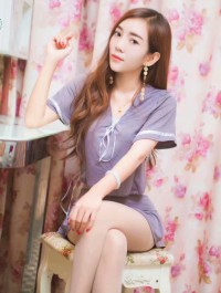 语萱   肤白 貌美 可爱