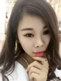 情人系蛇女田田，妖魅未满，值得一品